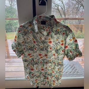 Men’s Untuckit Dress Shirt